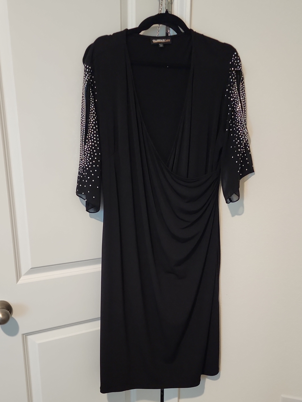 Glamour Black Draped V-Neck Midi Dress with Rhinestone-Sleeve Detail